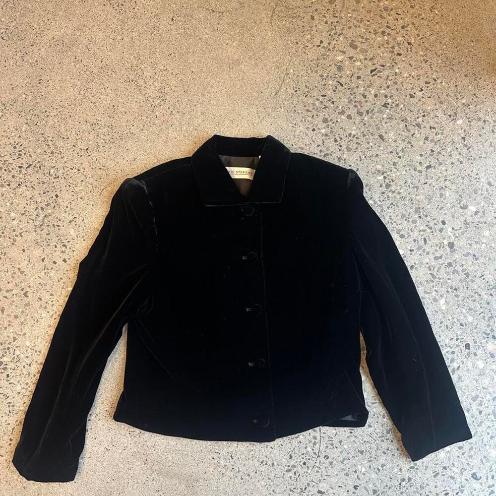 Valerie Stevens Black Silk Blend Velvet Jacket Size 6
